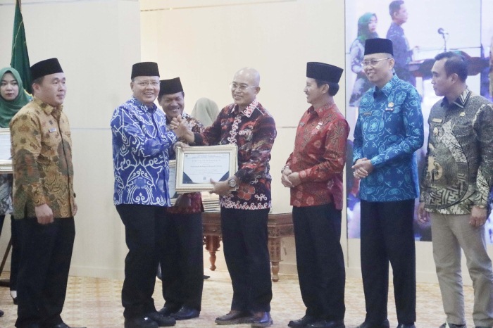HEBAT! Bengkulu Selatan Raih penghargaan Penyaluran KUR Terbaik dan Penyaluran DD Tercepan