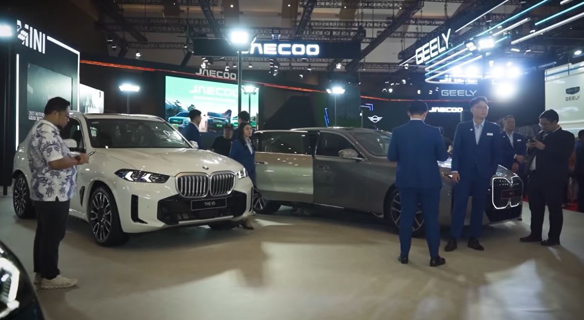 BMW Tampil di IIMS 2026, Bawa Lini Mobil dan Motor Premium dengan Promo Khusus