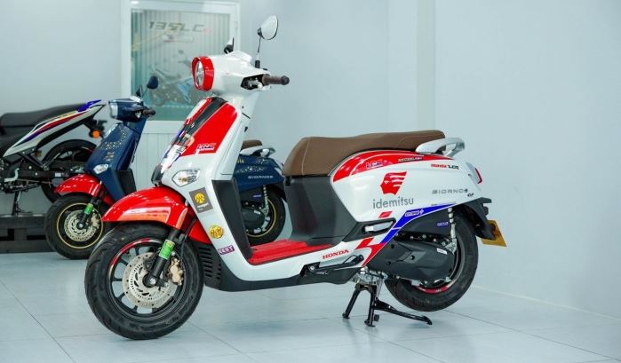 Honda Giorno+ SC35 ThaiGP Edisi Terbatas Pertama Mendarat! Cuma Ada 99 Unit
