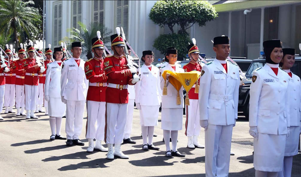 Keren, Pelajar Kaur dan Kepahiang Wakili Bengkulu Jadi Pasukan Pengibar Bendara di Istana Negara