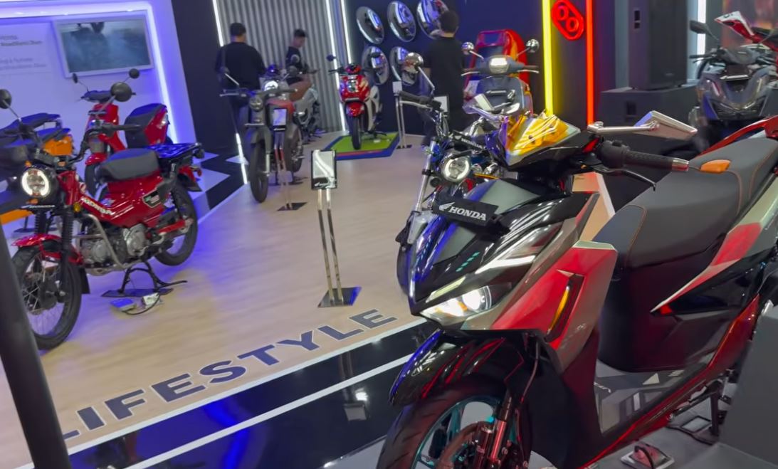 Lebih Dekat Motor Honda di Booth IIMS 2026, dari Skutik Baru hingga Replika MotoGP