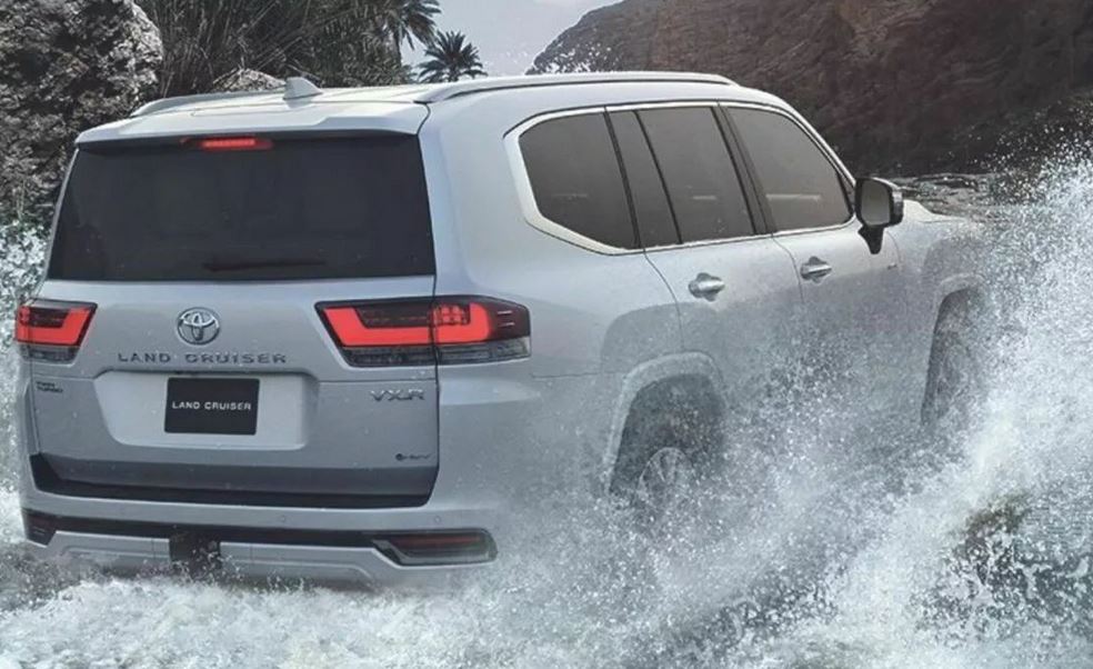 Toyota Land Cruiser 300 Kini Hadir dengan Pilihan Mesin Hybrid