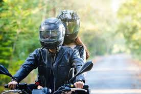 Motor Matic Terbaik untuk Touring Berdua: Nyaman, Stabil, dan Tidak Melelahkan