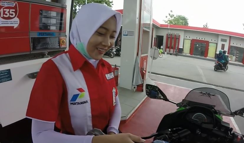 Diincar Banyak Orang! Ternyata Segini Gaji Pegawai SPBU Pertamina Tahun 2024