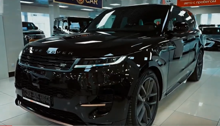 Land Rover Range Rover Sport 2024, Mobil SUV yang Memadukan Kemewahan dan Ketangguhan 