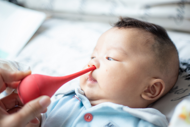 3 Cara Paling Ampuh Mengeluarkan Lendir di Tenggorokan Bayi