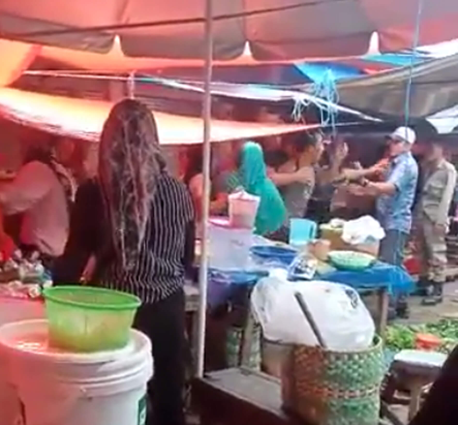 Korban Pedagang Tahu Tempe Pasar Kutau 2 Orang Semuanya Anggota Satpol PP Bengkulu Selatan