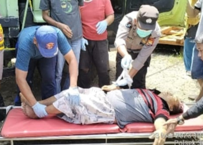 BREAKING NEWS: Pria Bandar Lampung Ditemukan Sudah Menjadi Mayat Dalam Mobil Expedisi
