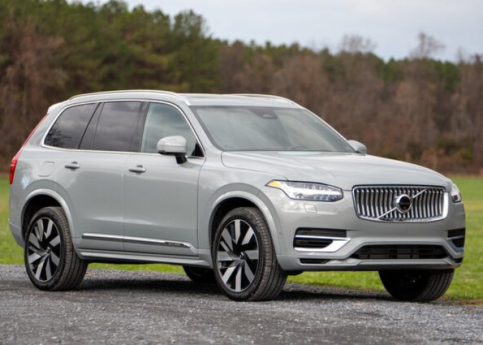 Volvo XC90: Mobil SUV Mewah Super Irit, Per Liter Mampu Jelajah 50 KM 