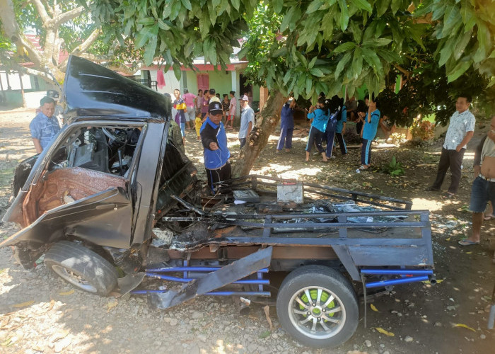 BREAKING NEWS: 2 Mobil Pick Up Terlibat Lakalantas di Bengkulu Selatan, Begini Kronologisnya