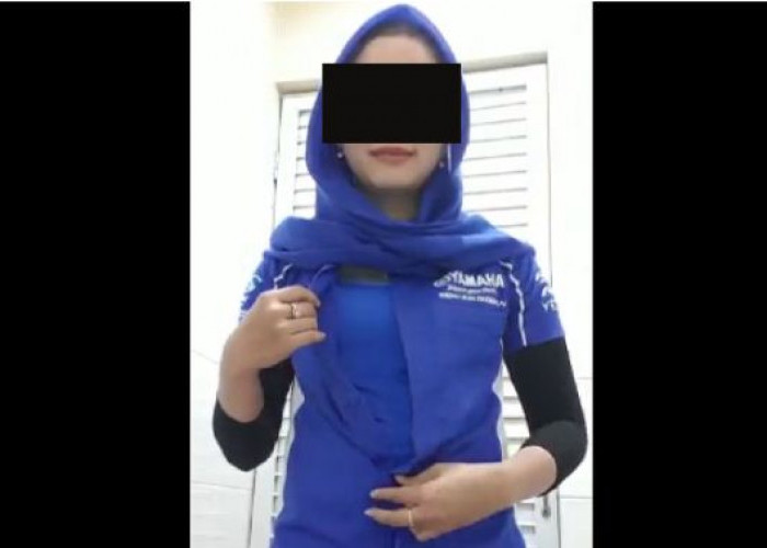 Video Syur Wanita Berkerudung Biru Berbaju Yamaha Viral di Twitter