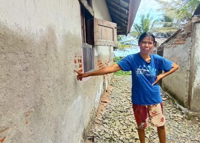 Warga Desa Padang Bakung Krisis Air Bersih