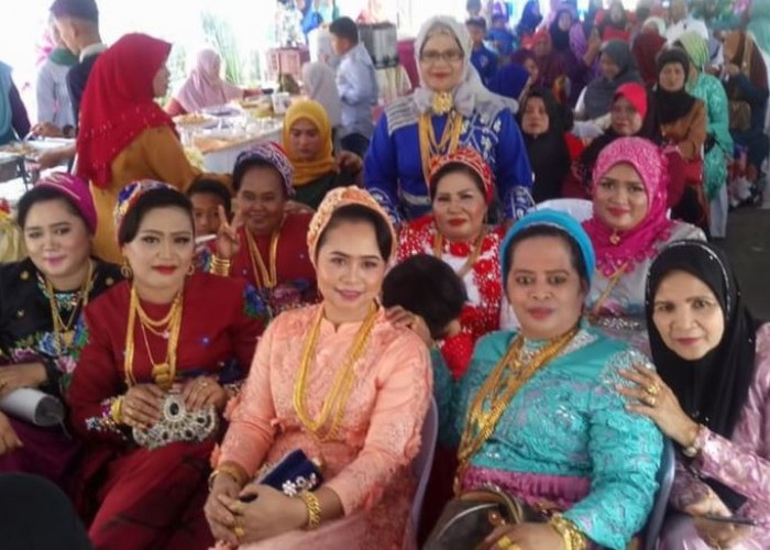 Bukan Pamer! Ini 8 Cara Memakai Gelang Emas dengan Benar Agar Tampil Berkelas