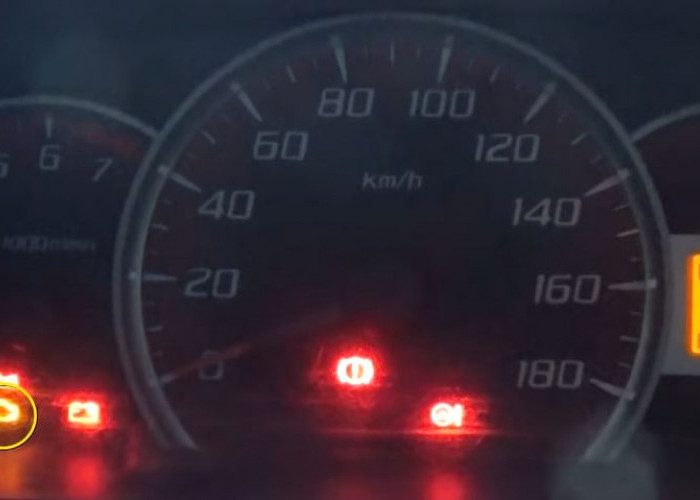 Lampu Indikator Check Engine Tetap Menyala Usai Starter? Jangan Panik, Mungkin Ini Penyebabnya