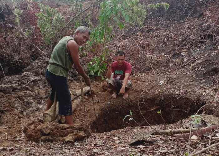 Perjuangan Warga Gunung Tiga Mencari Simber Air Bersih, Sudah 4 Sumur Digali, Ya Allah Kapan Hujan Turun