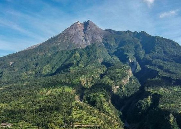 11 Gunung di Indonesia Dihuni Mahluk Gaib, Pendaki Harus Waspada, Dua  Diantaranya Di Sumatera