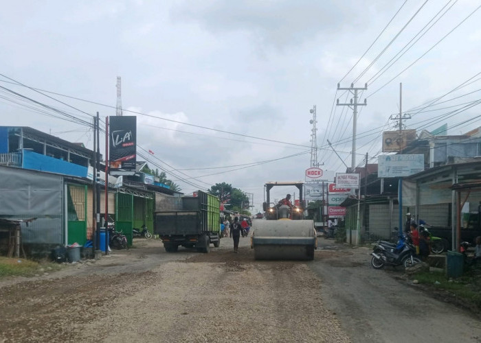 Ruas Jalan Nasional di Seluma Akhirnya Diperbaiki