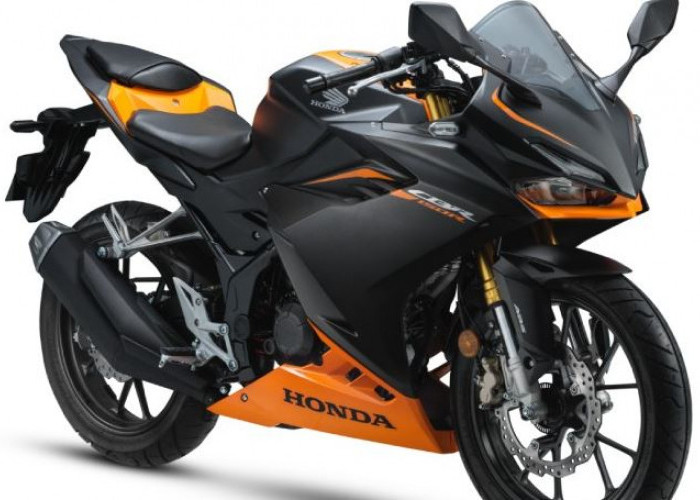 Honda CBR150R Hadir dengan Warna Hitam Menantang, Makin Menarik untuk Pemula Pecinta Motor Sport