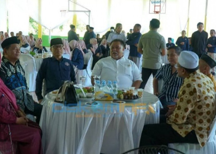 Mendes PDT dan Bupati Bengkulu Selatan Hadiri Reuni Alumni SMAN 1 Manna Angkatan 1993