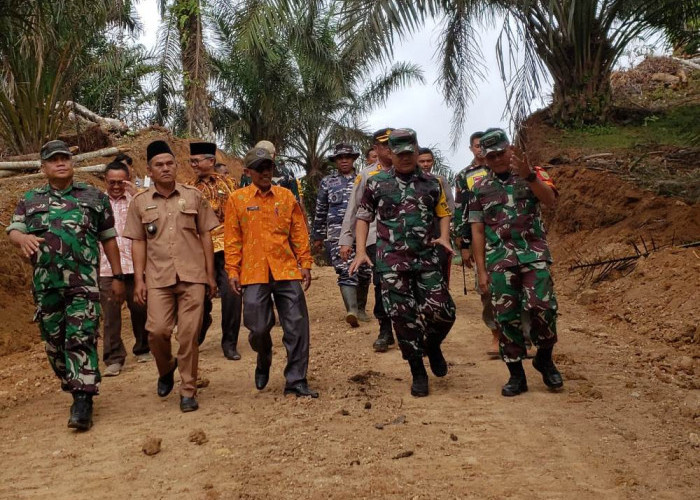 Tim Wasev Mabes TNI AD Tinjau TMMD ke-118 di Bengkulu Selatan