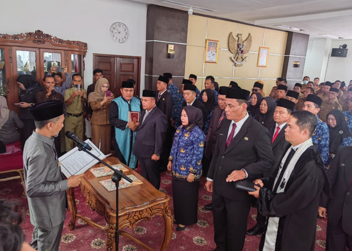 Pemkab Kaur Rotasi Pejabat, Wabup Tekankan Penyegaran dan Peningkatan Kinerja