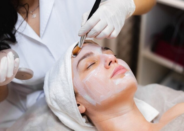 4 Keuntungan Facial Treatment, Rahasia Awet Muda dan Menjaga Kecantikan Wajah