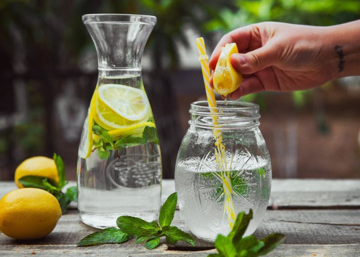 7 Jenis Minuman Pagi Hari yang Membantu 'Sapu Bersih' Lemak Perut