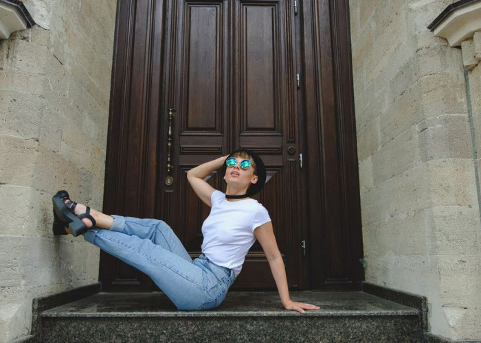 8 Inspirasi Model Pintu Minimalis Elegan, Bikin Hunian Makin Stylish dan Berkelas