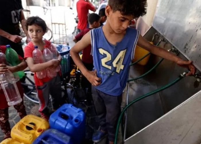 Krisis Air, Warga Gaza Gunakan Air Laut untuk Mandi, Ini Dampaknya Bagi Kesehatan