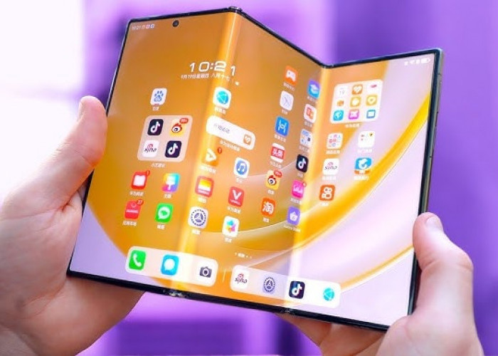 Huawei Mate XT Ultimate, Ponsel Lipat Tiga yang Bikin iPhone 16 Kurang Dilirik