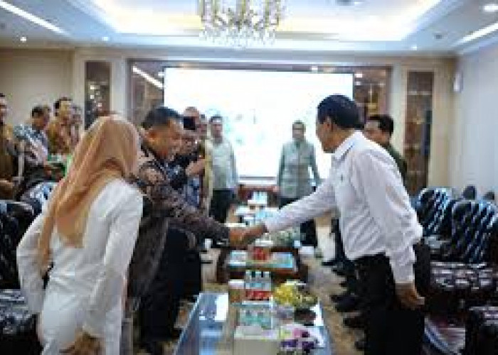 Bupati Bengkulu Selatan Audiensi dengan Mentan RI, Usulkan Pengembangan Kelapa dan Cengkeh