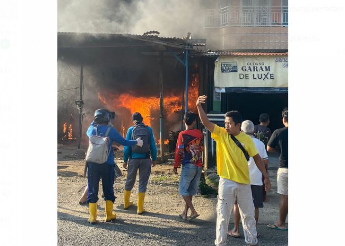 Rumah Warga di Bengkulu Selatan Ludes Terbakar, Kerugian Capai Rp200 Juta
