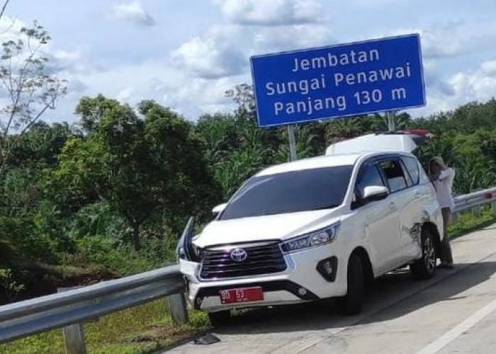 Jalan Tol Bengkulu Telan Korban, Dua mobil Tabrakan, 3 Penumpang Luka Luka