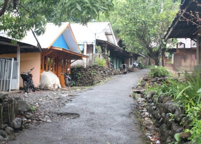 UNIK! Rumah di Kampung Ini Dilarang Menggunakan Semen, Warga Juga Tak Boleh Pelihara Unggas
