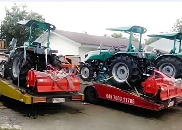Alsintan Terus Bertambah, Tiga Unit Traktor Roda Empat Perkuat Petani Bengkulu Selatan