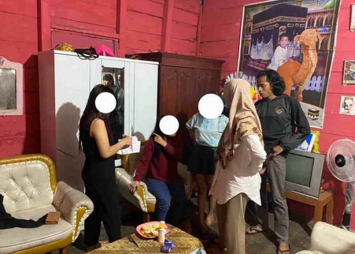 Rumah Pemilik Salon di Rejang Lebong Digerebek, 3 Wanita & 1 Pria Diamankan, Polisi Temukan Alat Kontrasepsi