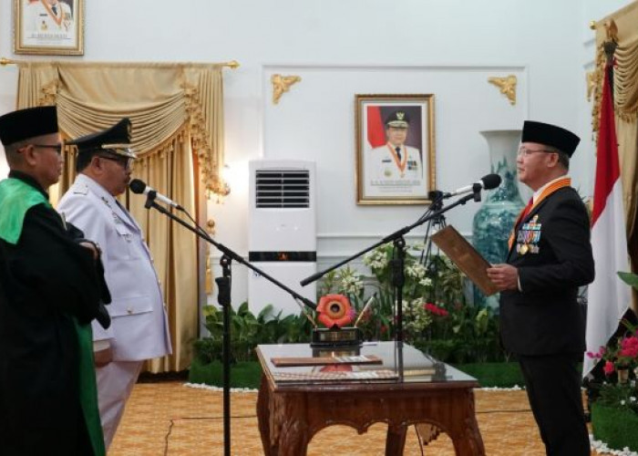 Arif Gunadi Jabat Walikota Bengkulu, Gubernur Rohidin Sampaikan Pesan Seperti Ini
