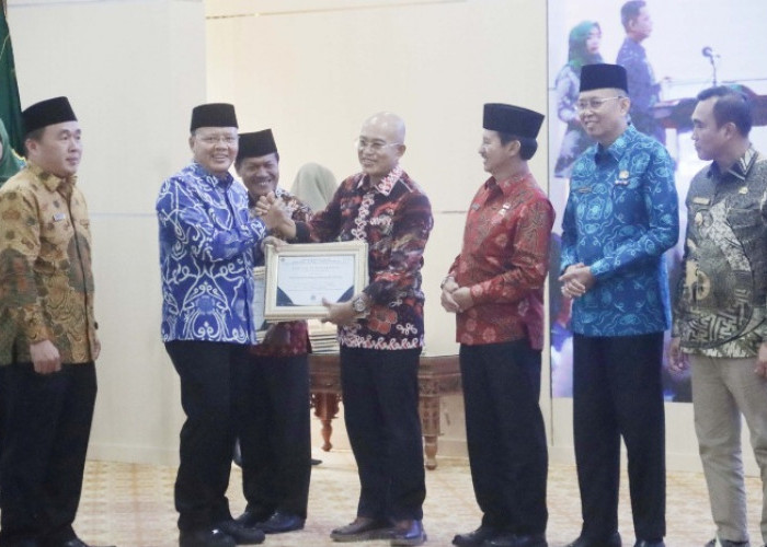 HEBAT! Bengkulu Selatan Raih penghargaan Penyaluran KUR Terbaik dan Penyaluran DD Tercepan