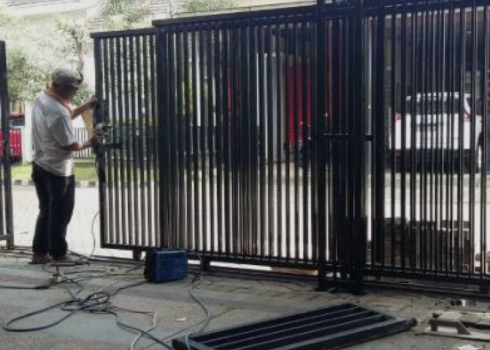 Panduan Lengkap Membuat Pintu Pagar Rumah: Perhatikan Ukuran, Material dan Keamanan