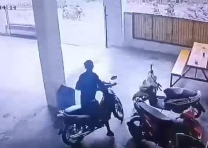 Sedih! Motor Guru Ngaji di Bengkulu Selatan Digasak Pencuri di Masjid