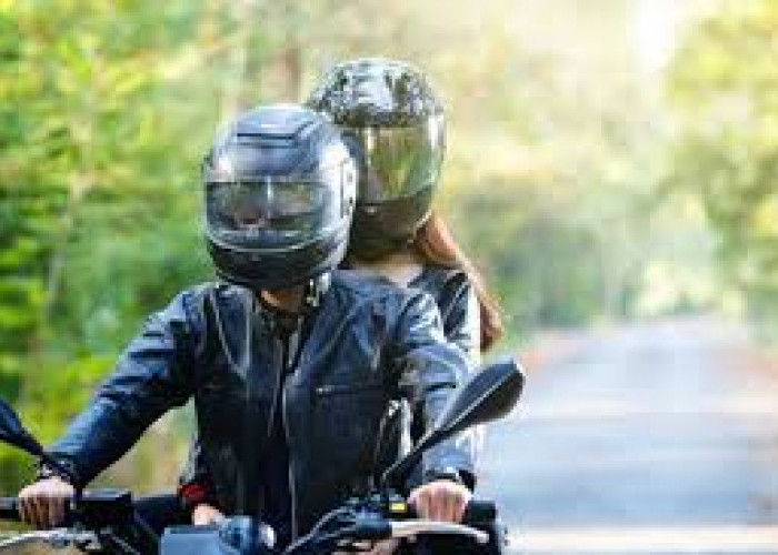 Motor Matic Terbaik untuk Touring Berdua: Nyaman, Stabil, dan Tidak Melelahkan