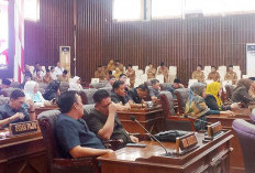 Rapat Paripurna DPRD Bengkulu Umumkan Usulan PAW Ketua, Sidang Diwarnai Perdebatan