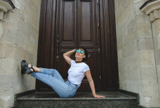 8 Inspirasi Model Pintu Minimalis Elegan, Bikin Hunian Makin Stylish dan Berkelas