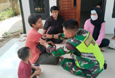 Tim Kesehatan Kodim 0424/Seluma Siaga Berikan Pelayanan Medis di Lokasi TMMD