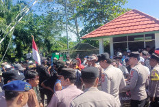 Masyarakat Muara Sahung Kembali Demo PN Bintuhan dan DPRD Kaur, Ini Tuntutannya