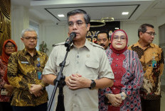 Menaker Tinjau Posko THR dan BHR 2026, Pastikan Hak Pekerja Terpenuhi Jelang Lebaran