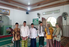 Pengurus Masjid Darussalam Rutin Gelar Pengajian Bakda Salat Isya